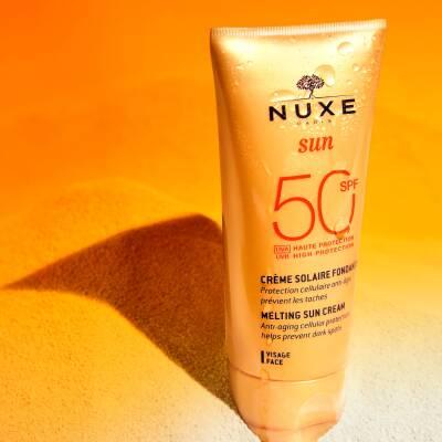 Nuxe Sun Creme Fondante Visage Haute Protection Spf50 - Non-Comedogenic Facial Sunscreen with Moisturizing Benefits